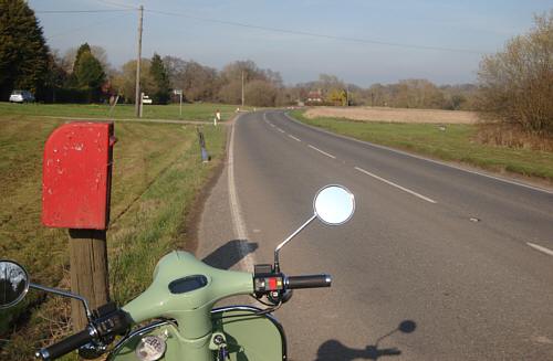 Retro scooter, Neco Abruzzi - the open road